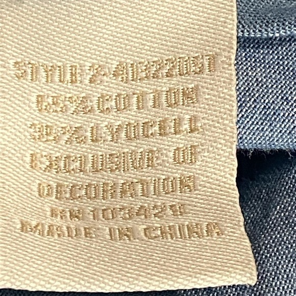 Khakis & Co Chambray Boatneck Crochet Trimmed Bell Sleeve Top - Picture 7 of 8